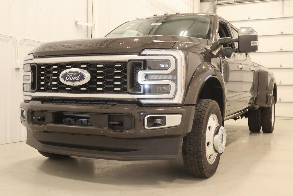 new 2025 Ford F-450 car, priced at $107,245