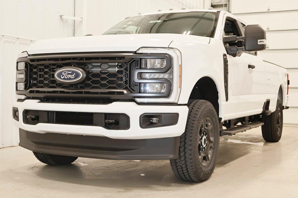 new 2025 Ford F-350 car, priced at $59,765