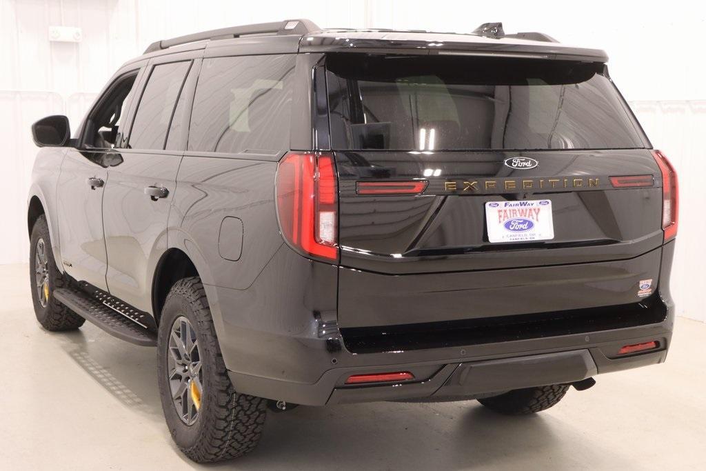 new 2025 Ford Expedition car, priced at $81,040