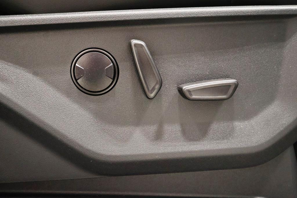 new 2025 Ford Expedition car, priced at $81,040