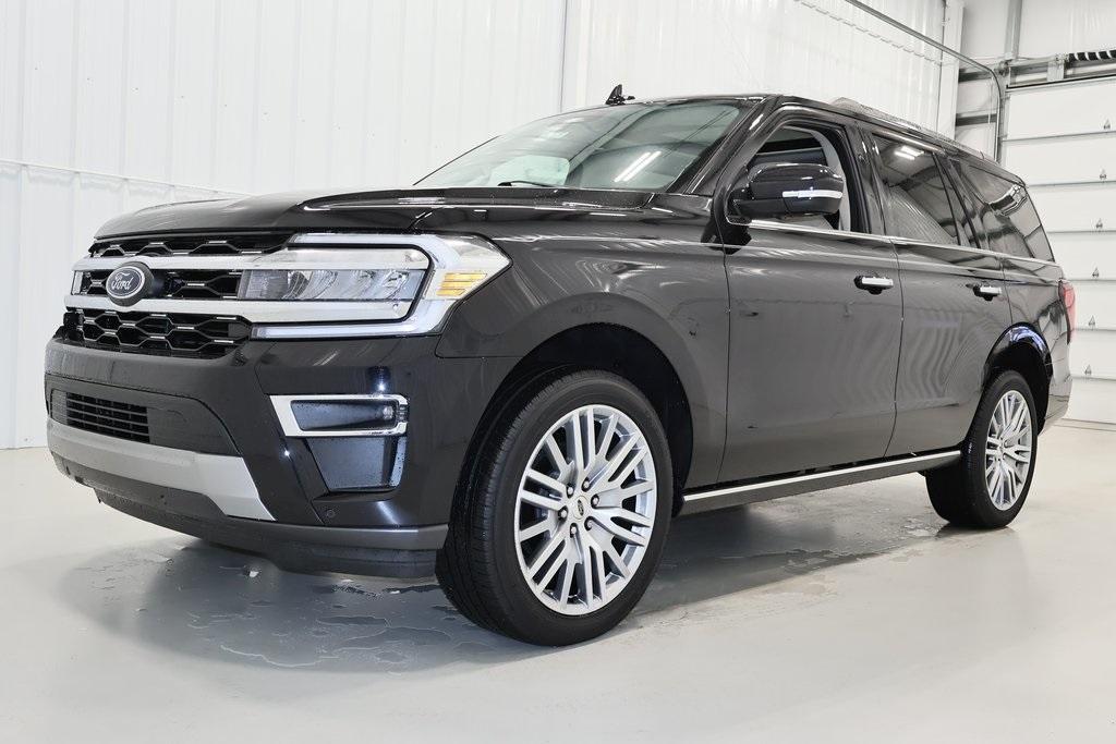 used 2024 Ford Expedition car, priced at $71,000