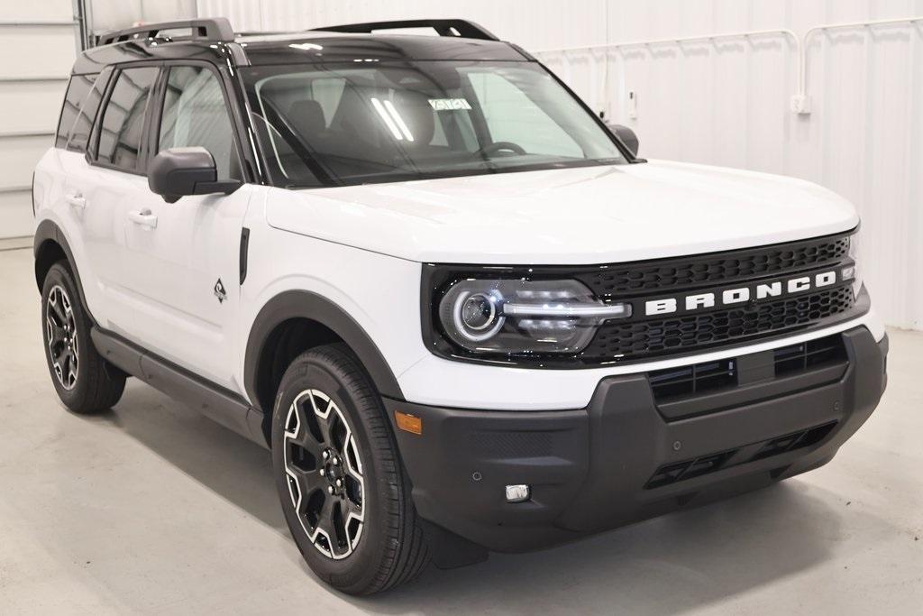 new 2025 Ford Bronco Sport car, priced at $39,890