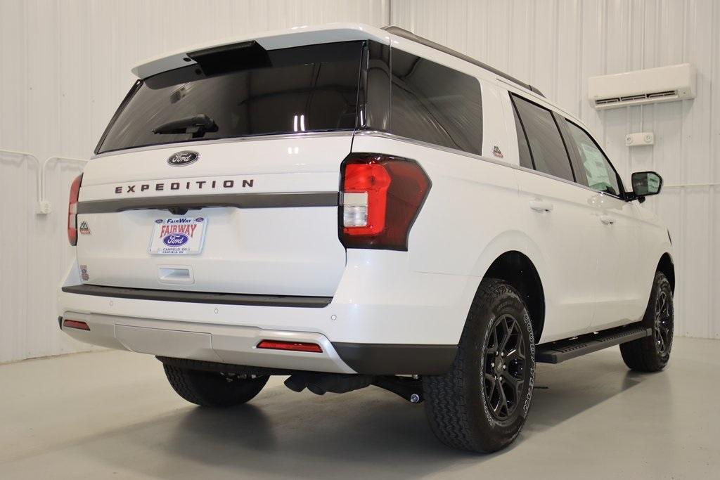 new 2024 Ford Expedition car, priced at $75,010