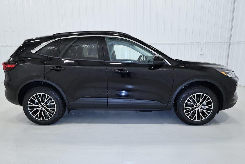 used 2024 Ford Escape car, priced at $25,500