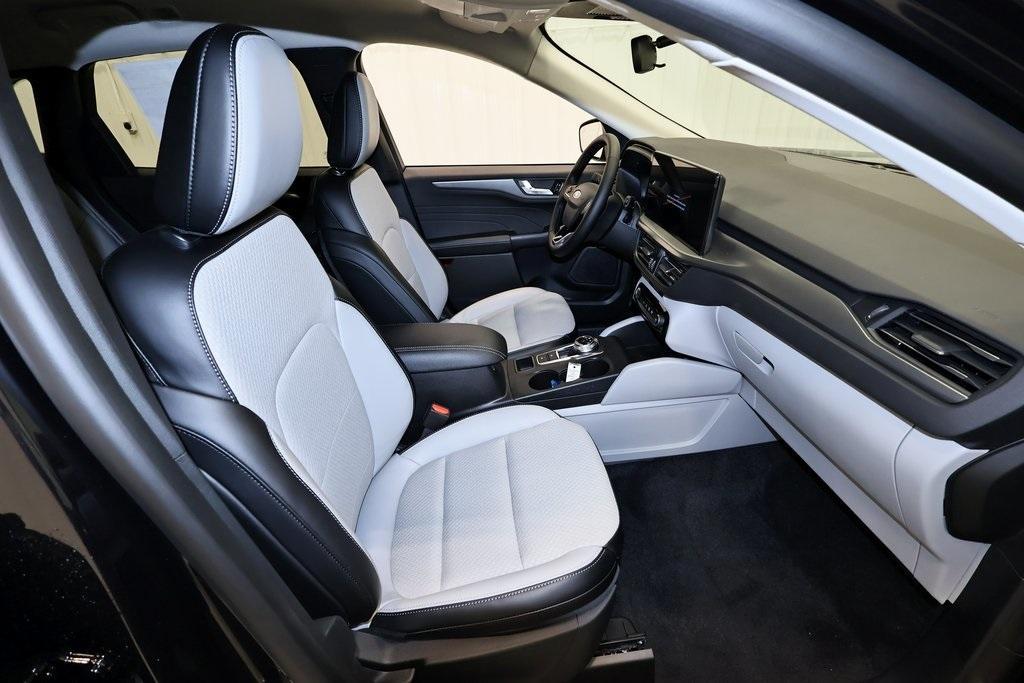 used 2024 Ford Escape car, priced at $25,500