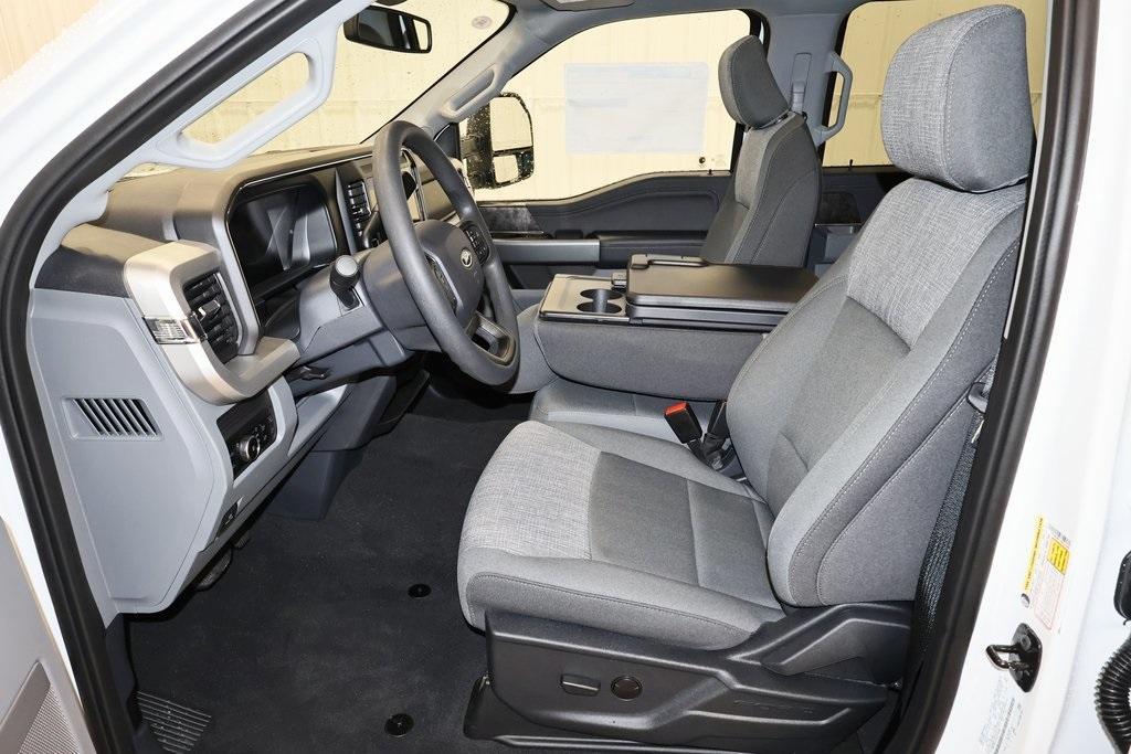 new 2025 Ford F-350 car, priced at $80,180