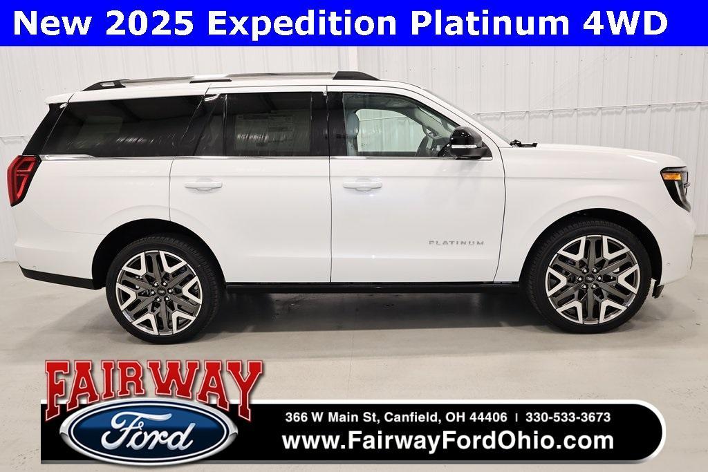 new 2025 Ford Expedition car, priced at $89,010