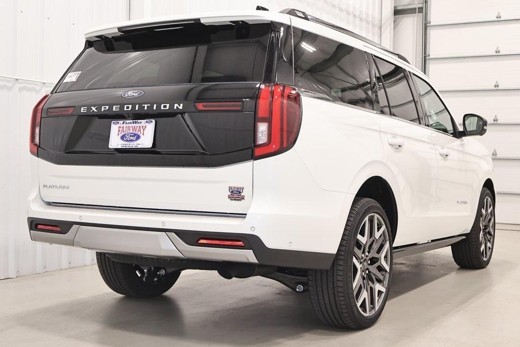 new 2025 Ford Expedition car, priced at $89,010