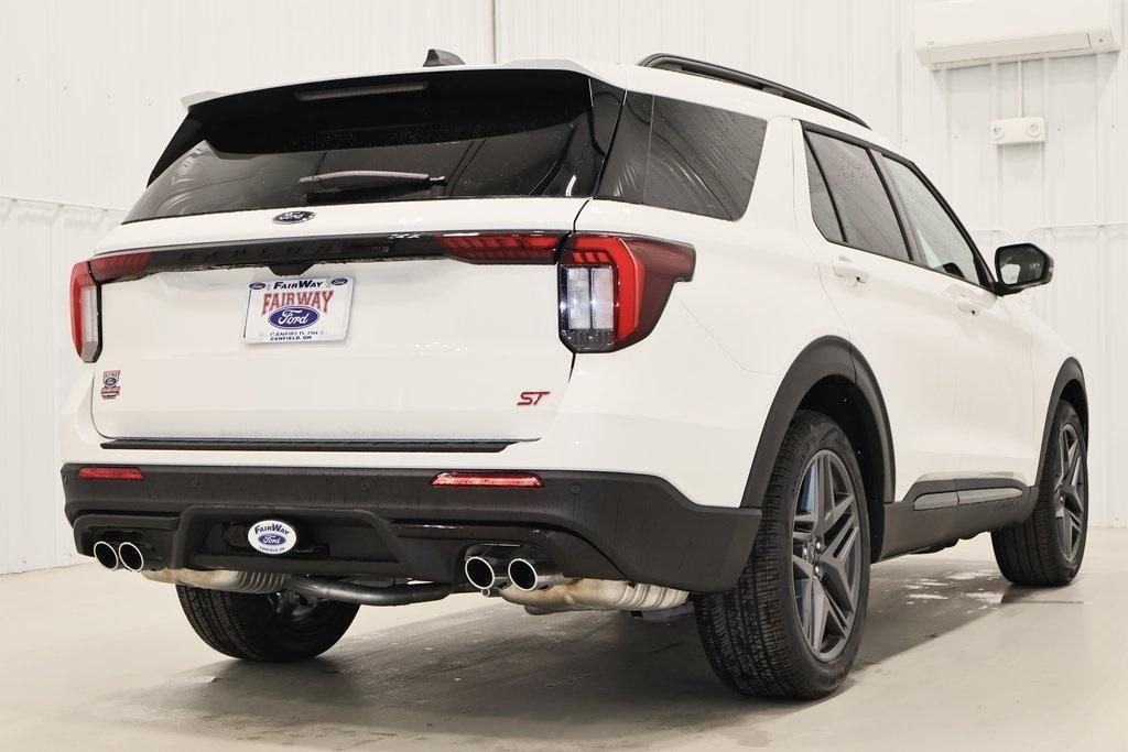 new 2025 Ford Explorer car, priced at $59,905