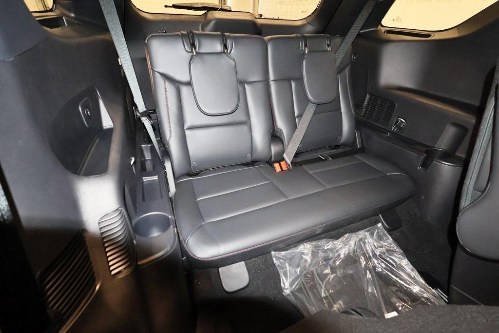 new 2025 Ford Explorer car, priced at $59,905