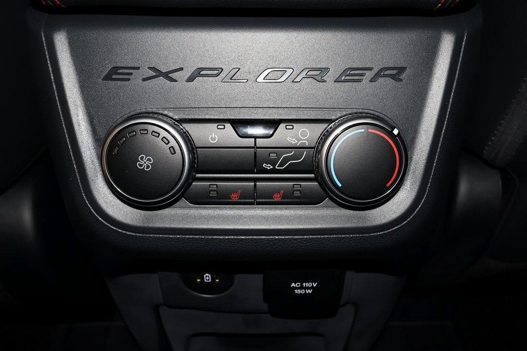 new 2025 Ford Explorer car, priced at $59,905