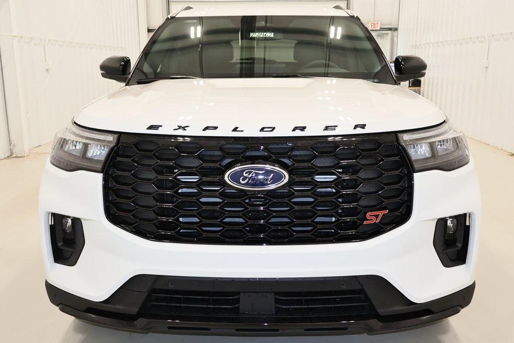 new 2025 Ford Explorer car, priced at $59,905