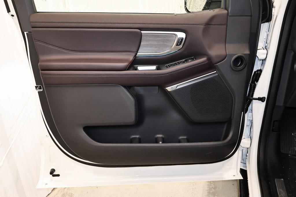 new 2025 Ford Expedition Max car, priced at $93,900