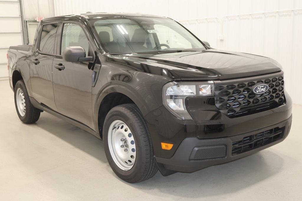 new 2025 Ford Maverick car, priced at $29,075
