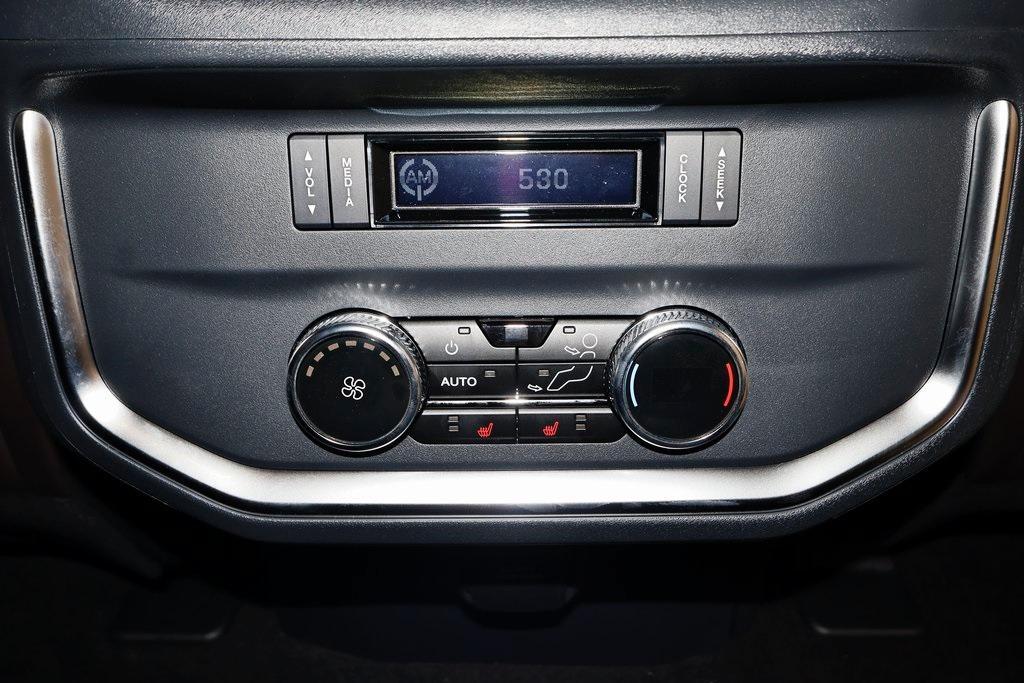 new 2025 Ford Expedition car, priced at $87,900