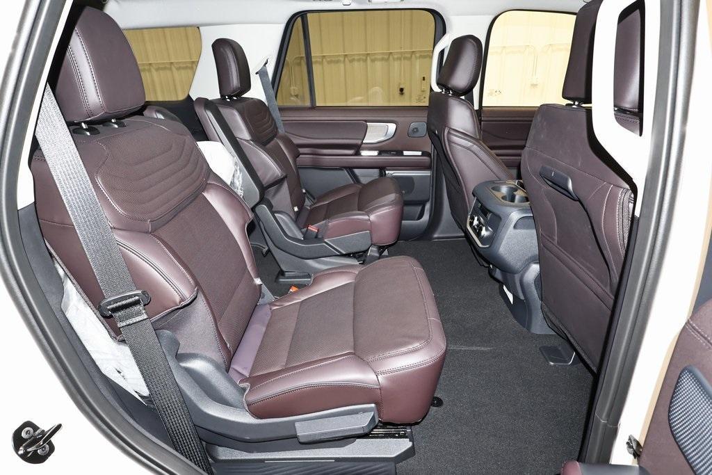 new 2025 Ford Expedition car, priced at $87,900