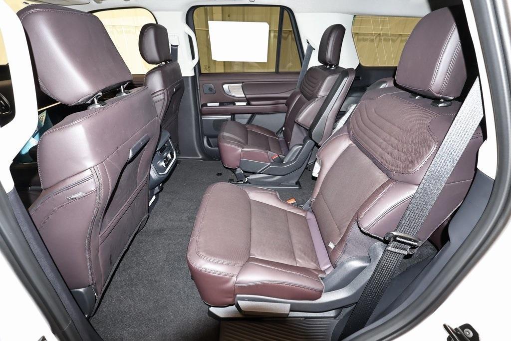 new 2025 Ford Expedition car, priced at $87,900