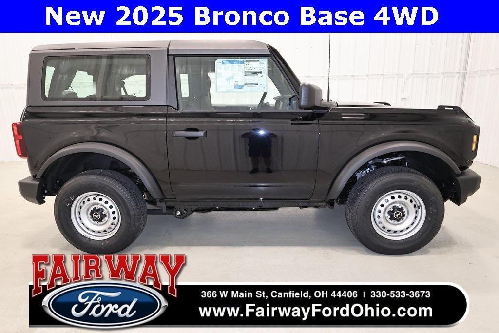 new 2025 Ford Bronco car, priced at $42,285