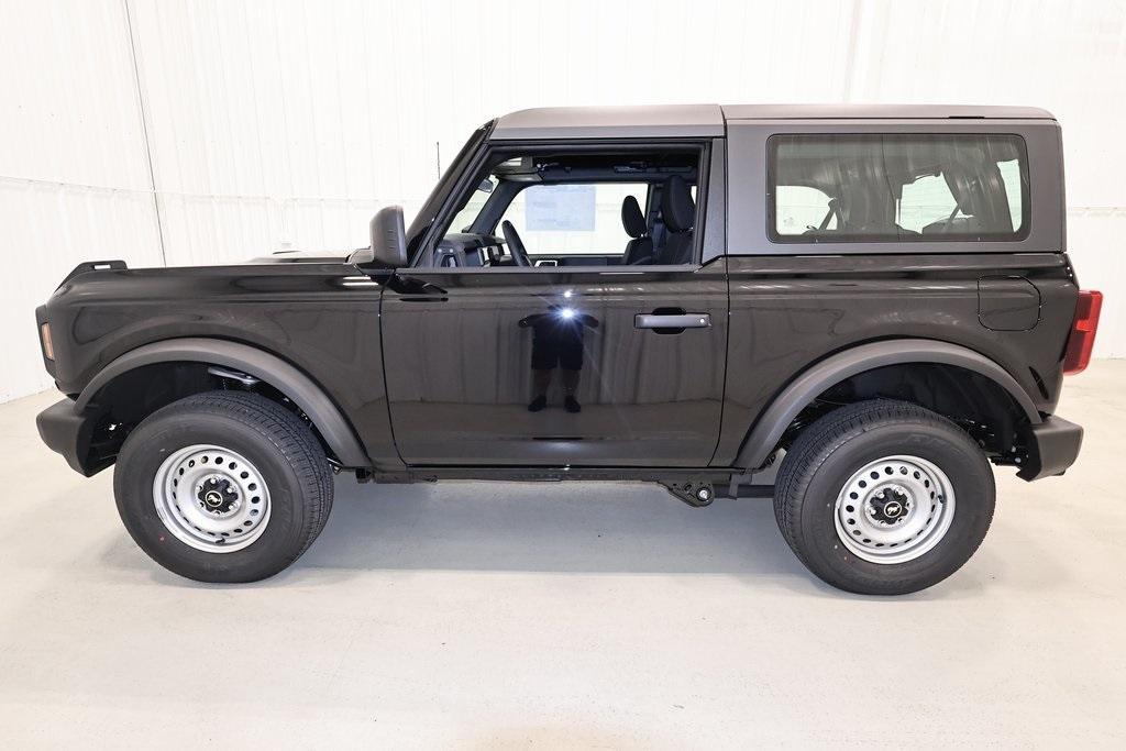 new 2025 Ford Bronco car, priced at $42,285