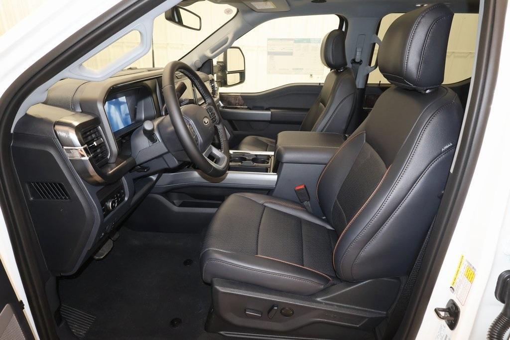 new 2025 Ford F-450 car, priced at $96,455