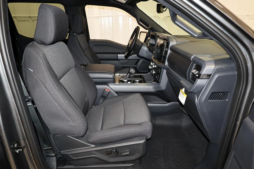 new 2025 Ford F-150 car, priced at $54,633