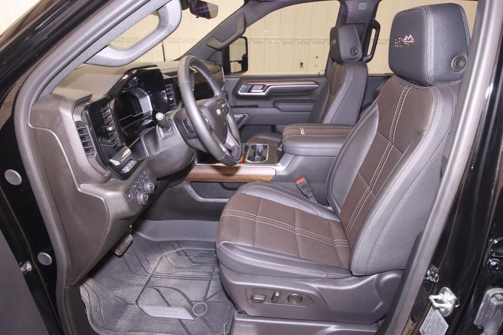 used 2025 Chevrolet Silverado 3500 car, priced at $79,000