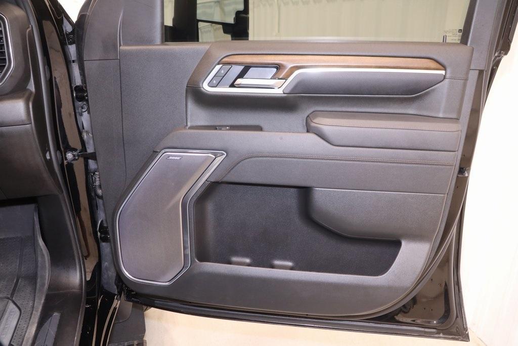 used 2025 Chevrolet Silverado 3500 car, priced at $79,000