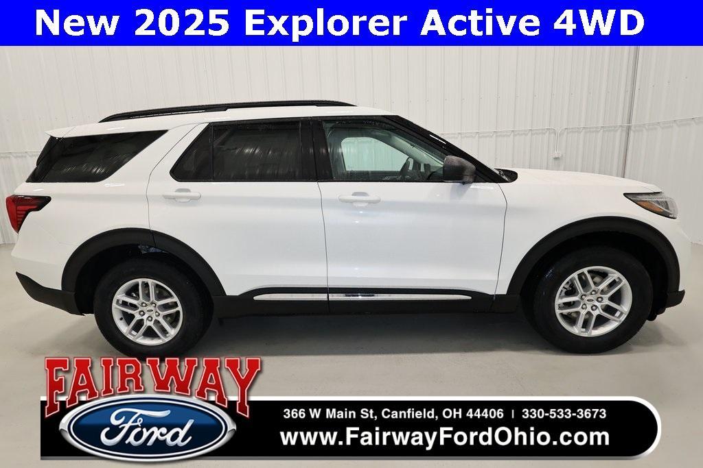 new 2025 Ford Explorer car, priced at $40,405