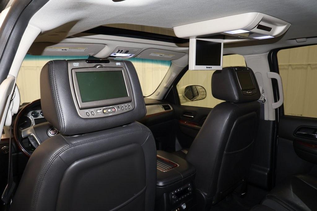 used 2013 Cadillac Escalade Hybrid car, priced at $15,000