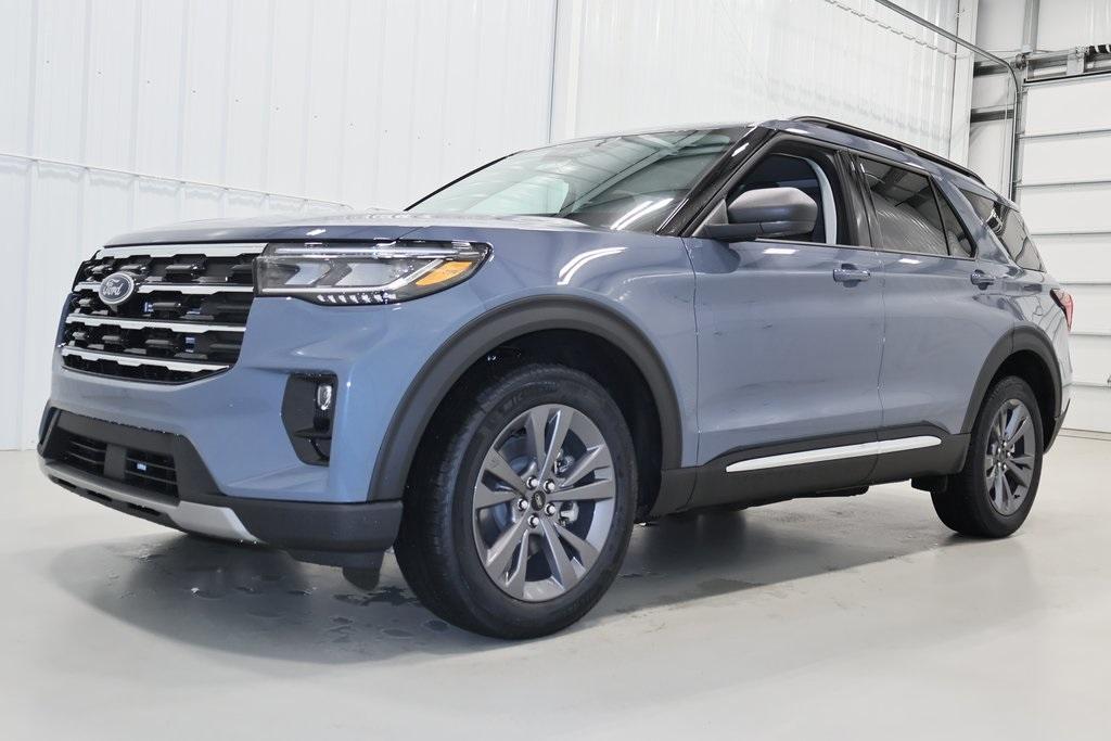 new 2025 Ford Explorer car, priced at $46,395