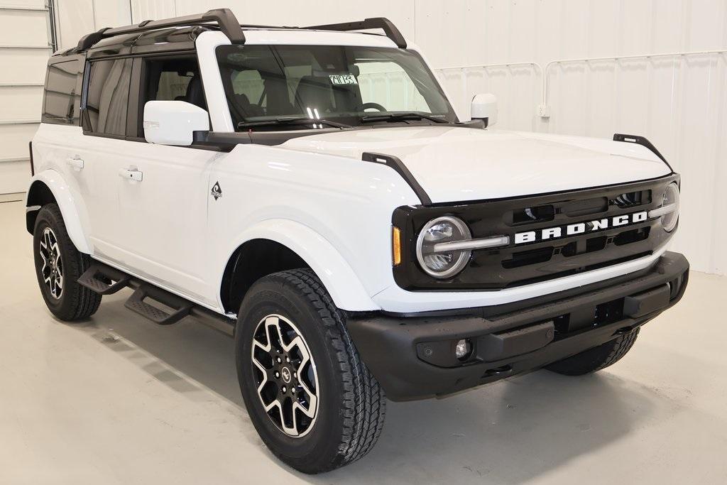 new 2024 Ford Bronco car, priced at $52,675