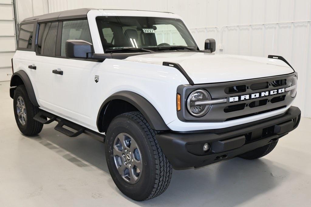 new 2024 Ford Bronco car, priced at $44,950