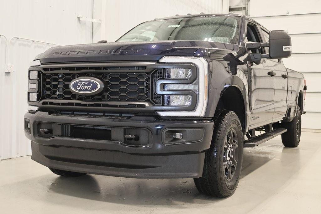 new 2024 Ford F-250 car, priced at $67,440