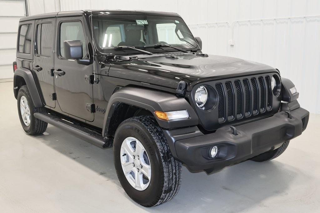 used 2022 Jeep Wrangler Unlimited car, priced at $31,000