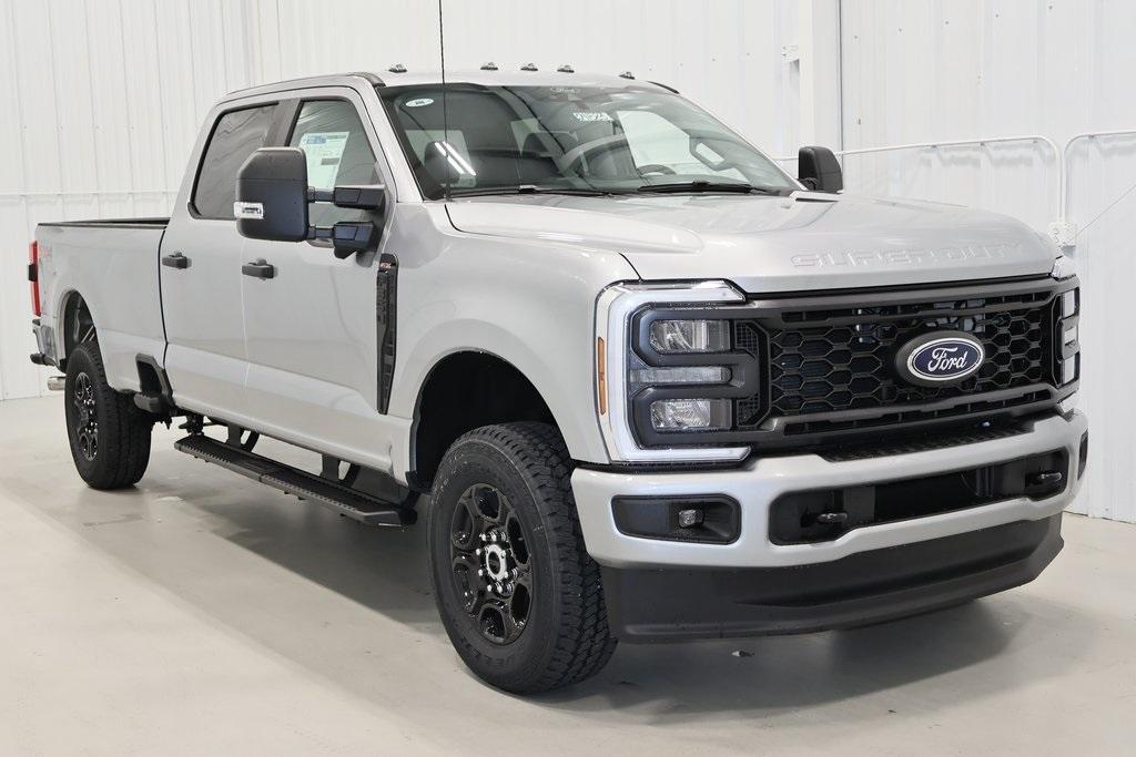 new 2024 Ford F-350 car, priced at $58,160