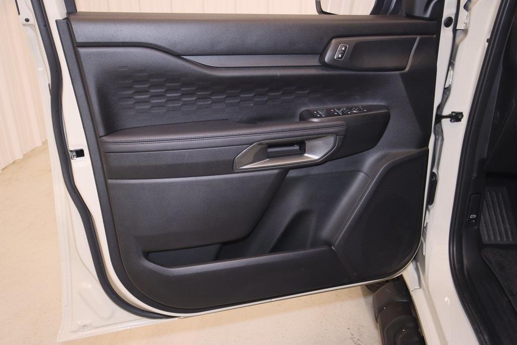 new 2025 Ford Ranger car, priced at $43,250