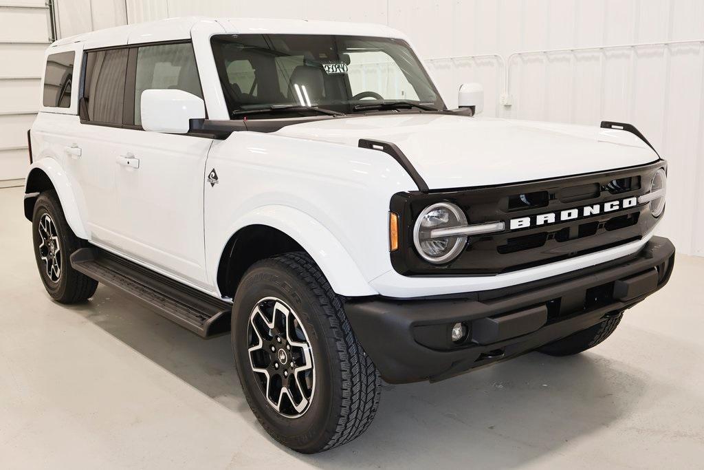 new 2025 Ford Bronco car, priced at $49,903