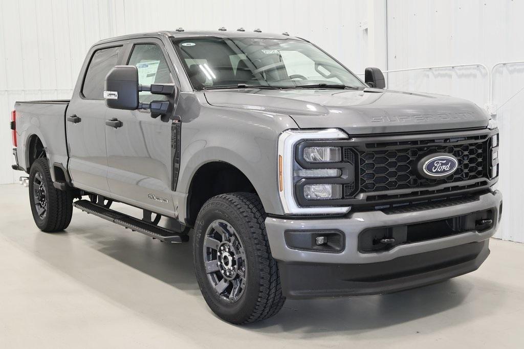 new 2024 Ford F-350 car, priced at $68,590