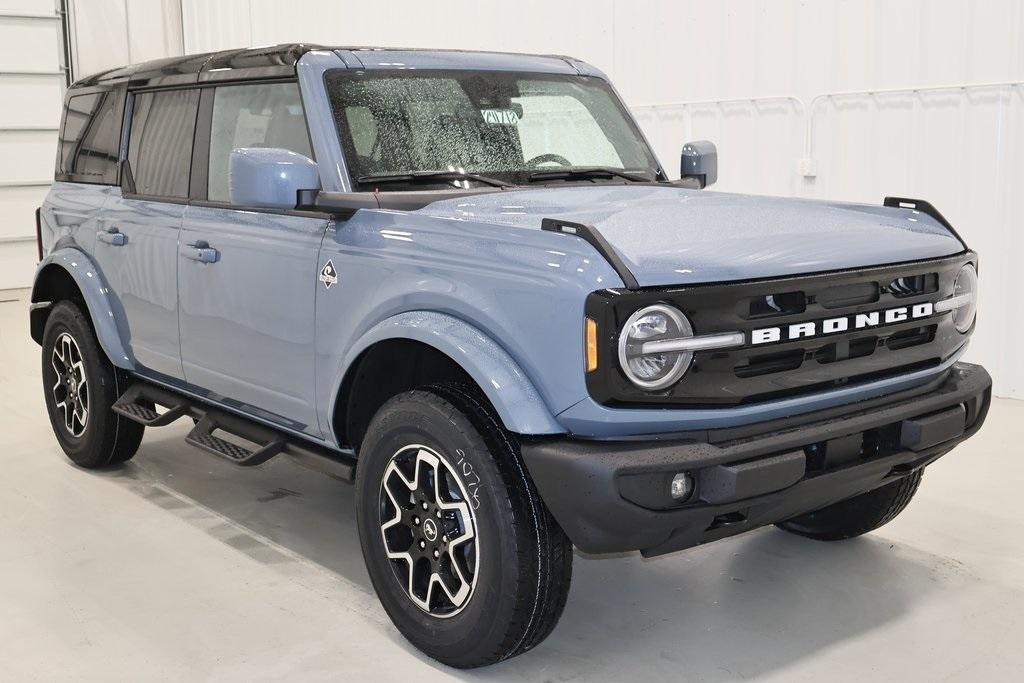 new 2024 Ford Bronco car, priced at $50,115