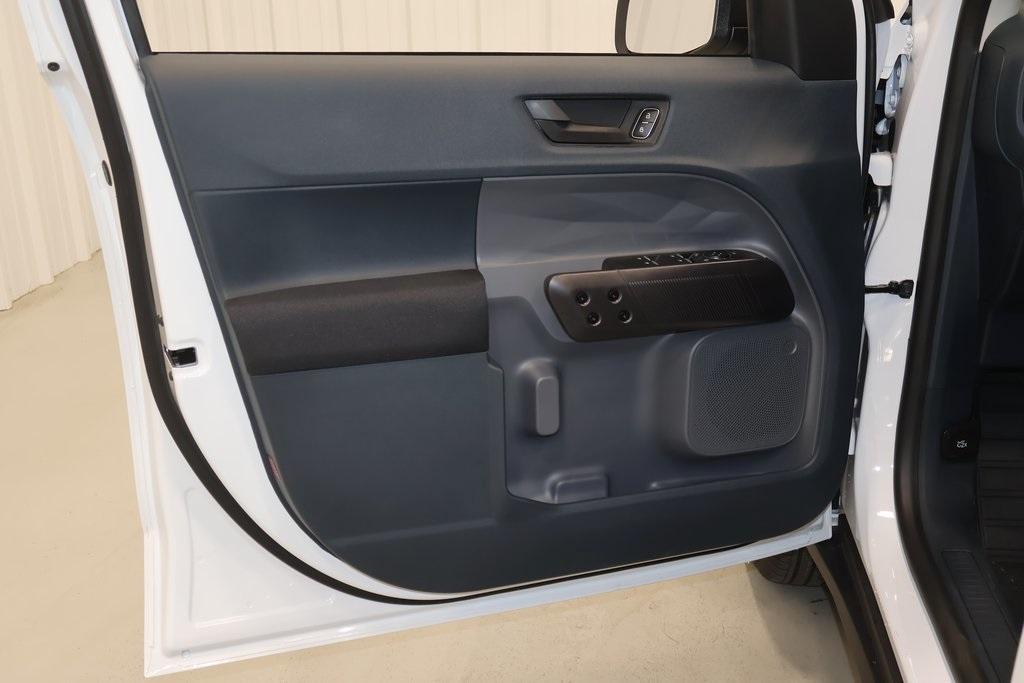 new 2025 Ford Maverick car, priced at $29,219