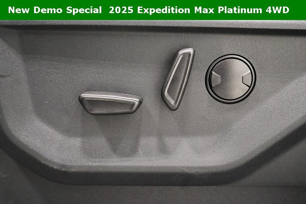 new 2025 Ford Expedition Max car, priced at $85,885