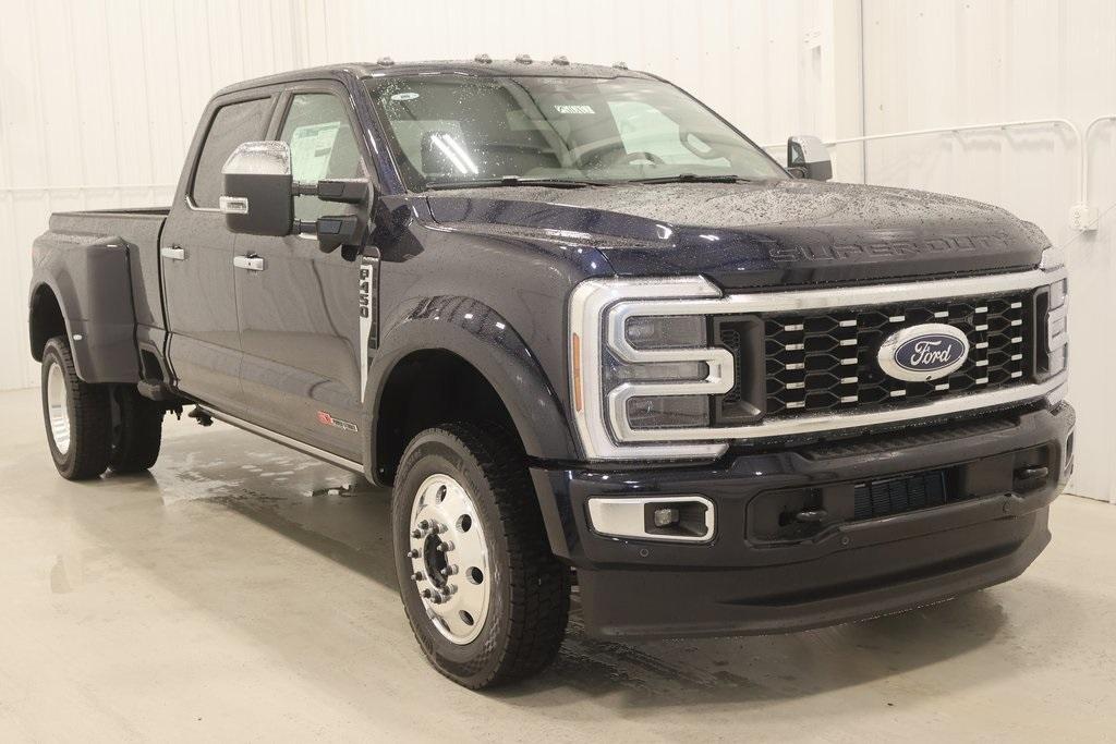 new 2025 Ford F-450 car, priced at $106,750