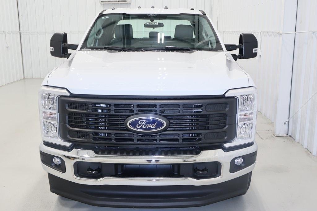 new 2024 Ford F-350 car, priced at $51,260