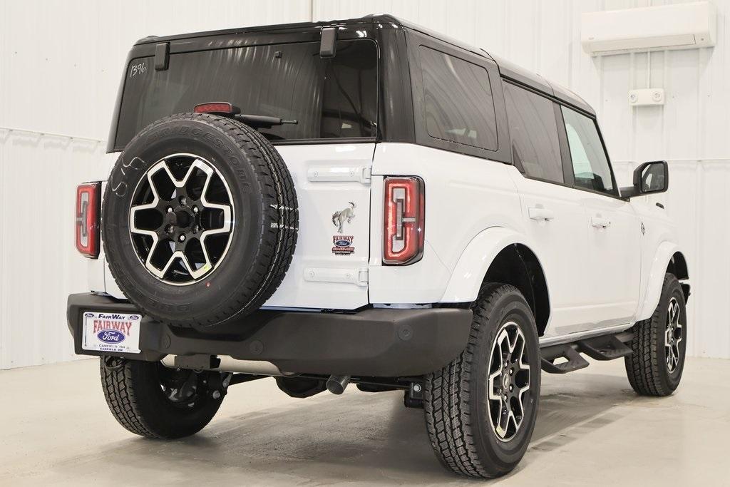 new 2024 Ford Bronco car, priced at $50,305