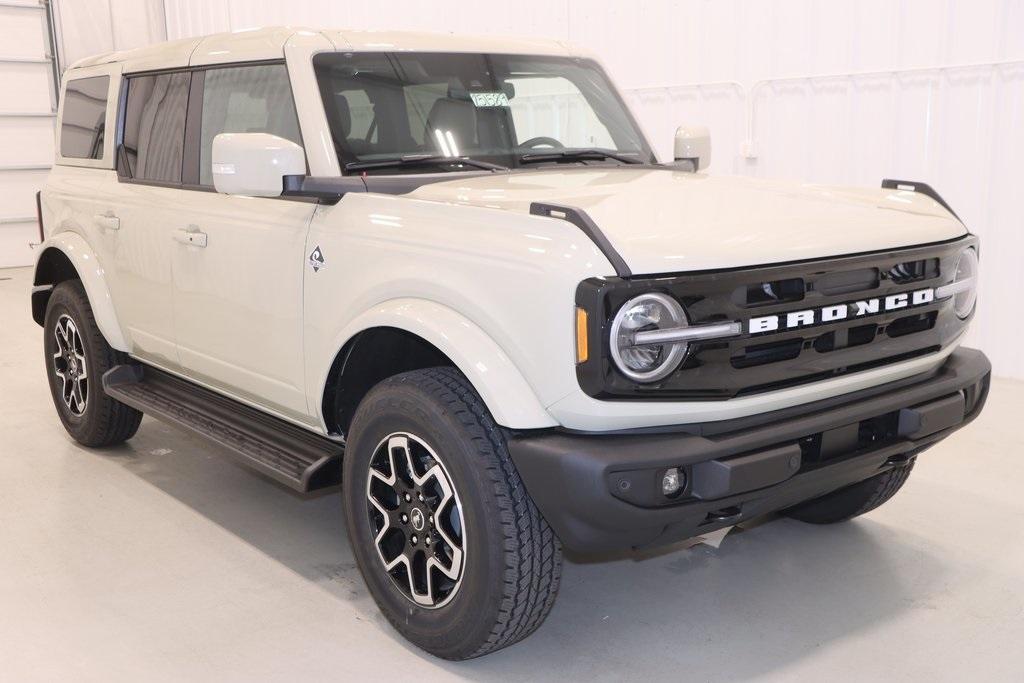 new 2025 Ford Bronco car, priced at $53,995