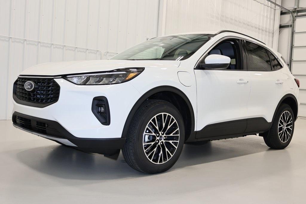 used 2024 Ford Escape car, priced at $25,500