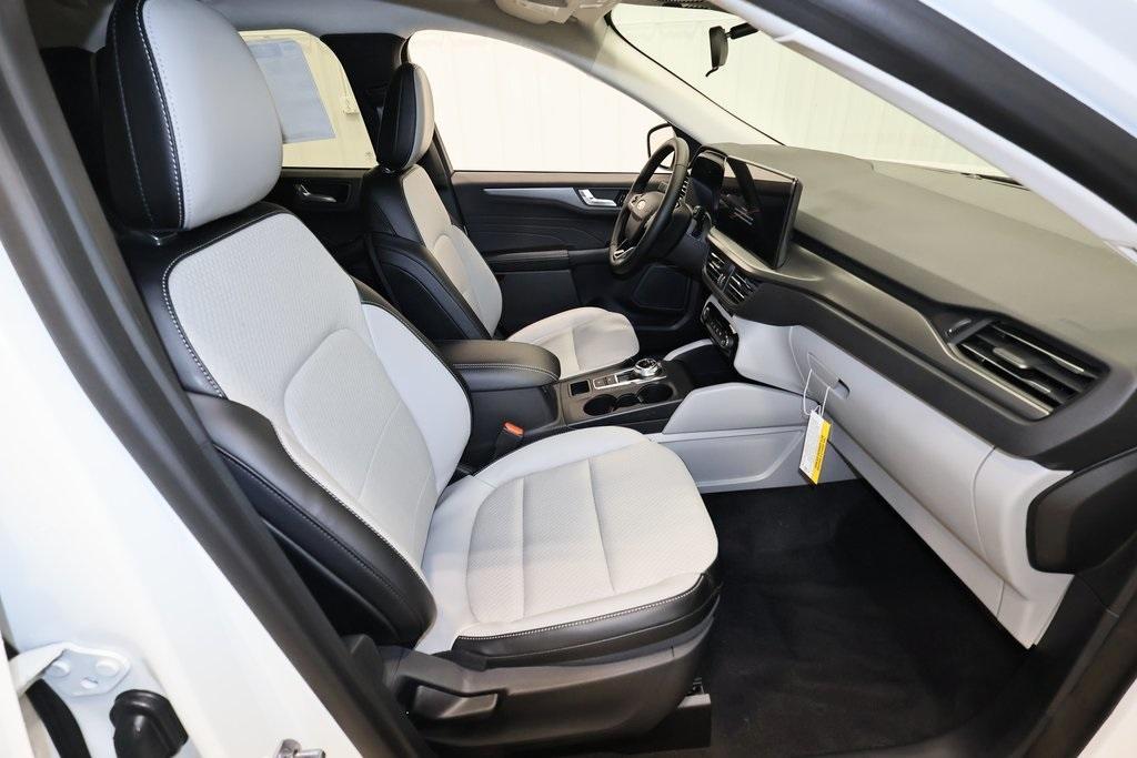 used 2024 Ford Escape car, priced at $25,500