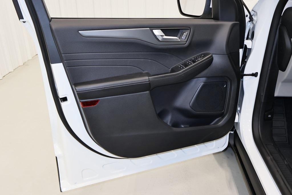 used 2024 Ford Escape car, priced at $25,500