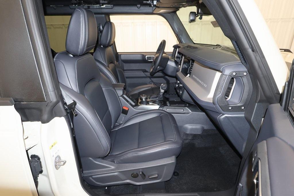 new 2025 Ford Bronco car, priced at $52,585