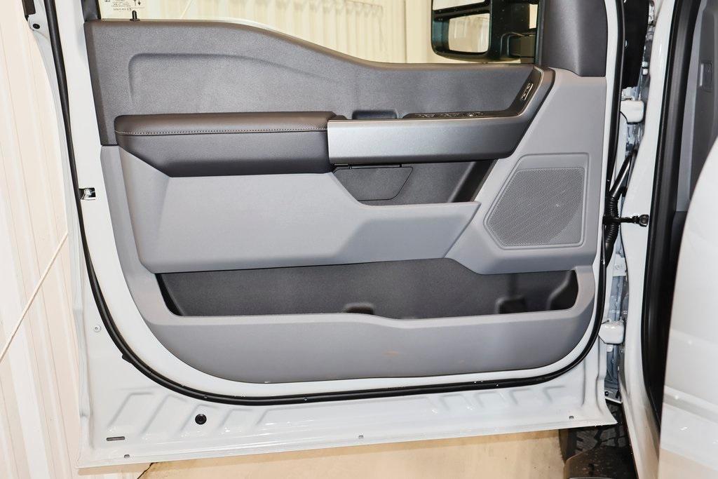 new 2025 Ford F-350 car, priced at $64,815